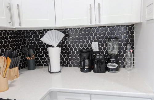 3Bed 2Bath Apt Near NYC plus Parking and Laundry - Foto 24