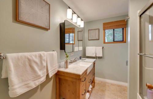 Beach and Bay Access! 5-Acre Whidbey Island Retreat - Foto 13