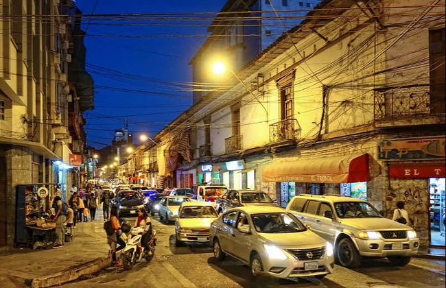 Tour nocturno por Cochabamba - Foto 3