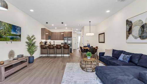 TR17126 - 3 Bed-3 bath w/pool near Disney sleeps 6 - Foto 4