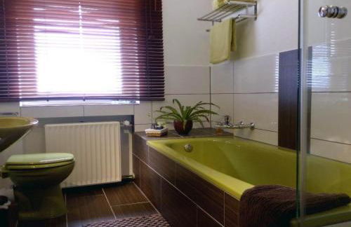 Apartment mit Balkon und Rheinblick by Interhome - Foto 12