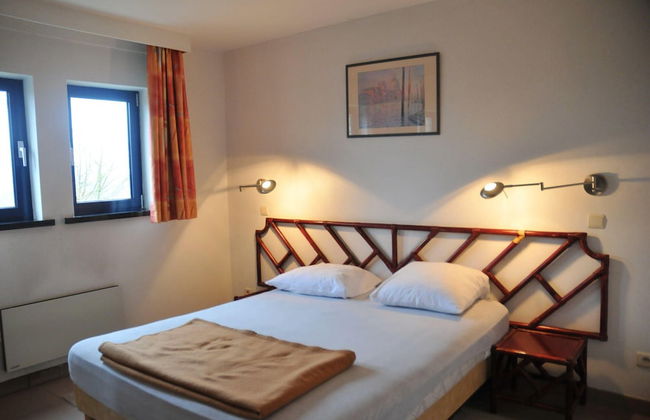 Apt w/ Fireplace & Garden - Photo 2