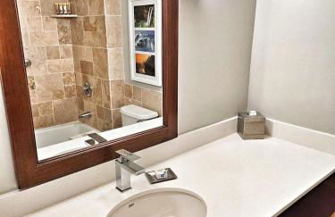 East Shore Beachfront Resort, Restaurant, Bar, AC, Spa, Pool & Gym - Foto 26