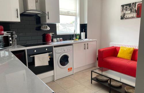 2 Bed Flat - Sleeps 6 - Parking - Wifi - Foto 15