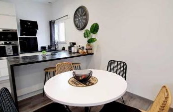 Black&White Home-by So'SerenityHome-Balcon-Parking - Foto 8