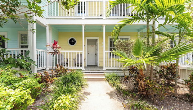 Conch Adventure by Avantstay Great Location w/ Outdoor Dining, Pool Access Month-long Stays - Foto 2, Imagen principal