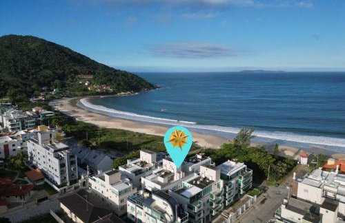 Residencial Ilha do Arvoredo - Praia de 4 Ilhas, próximo ao mar. - Foto 2