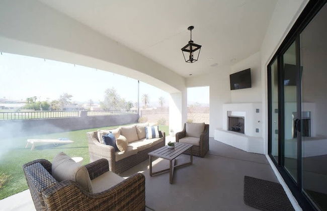 Vanderpump Rules Lake Havasu Luxury Villa w Pool - Photo 18