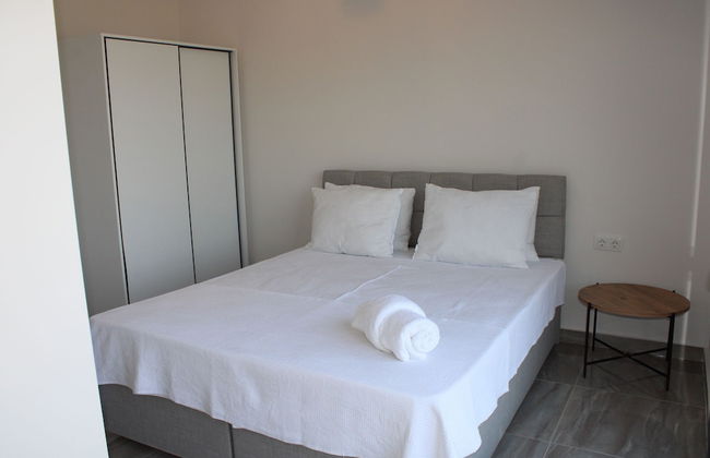 Capo Calaberno Aparts - Photo 3