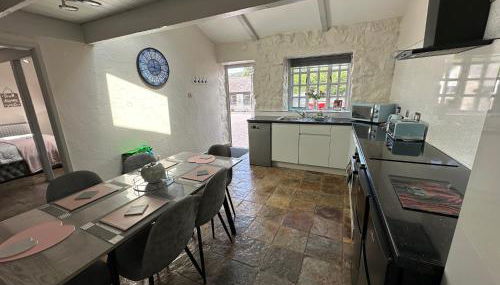 Dwylig Isa Holiday Cottages - Photo 4