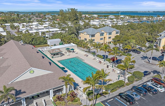 Surf And Turf At Cedars East 2 Bedroom Townhouse by RedAwning - Foto 56