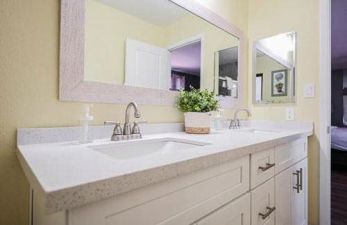 Spacious Henderson Hidden Gem! - Foto 9