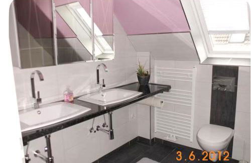 Wohlfühlen in gepflegter 70 qm Oberwohnung - Foto 3