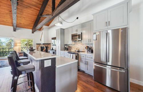 10 Mi to Palisades Tahoe! Condo with Game Room - Foto 8