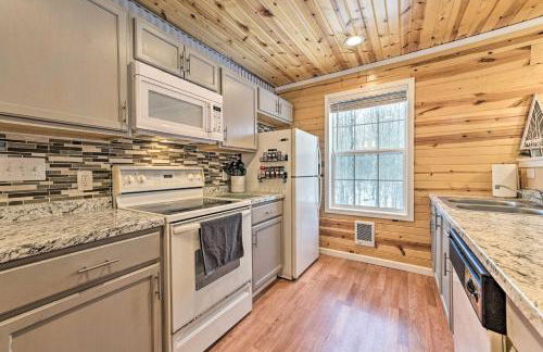 Lovely Elmira Cabin with Deck, 18 Mi to Gaylord - Foto 9