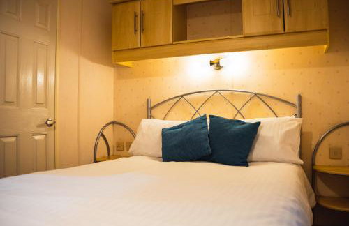 The Elms Static Caravan - Photo 1