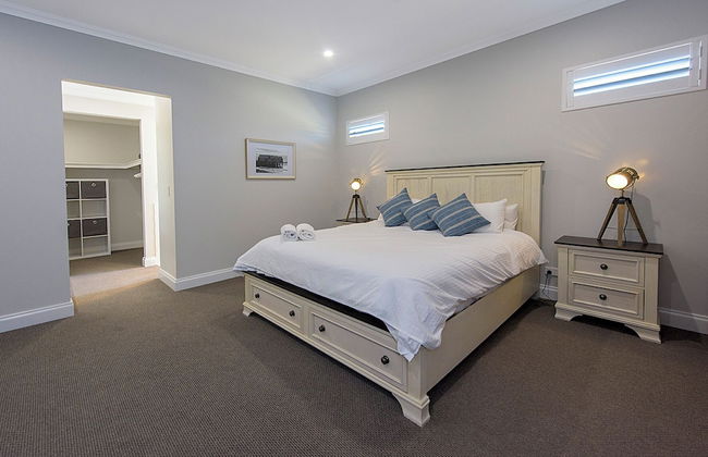 A Waterside Paradise - Foto 3