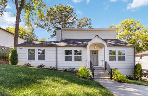 New Home in MidTown- Sleeps 11 For Rent in Atlanta - Foto 41