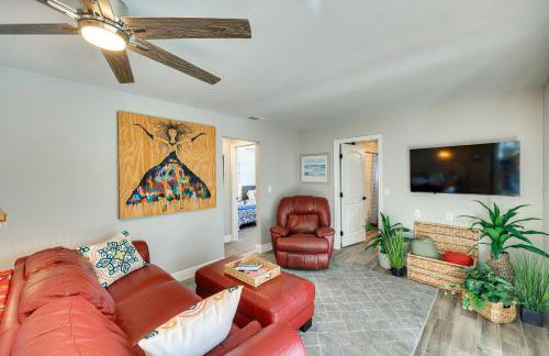 Waterfront Home w/ Boat Dock & Bar in N Fort Myers - Foto 14