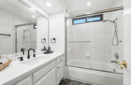 Burbank Bliss Retreat - Foto 1