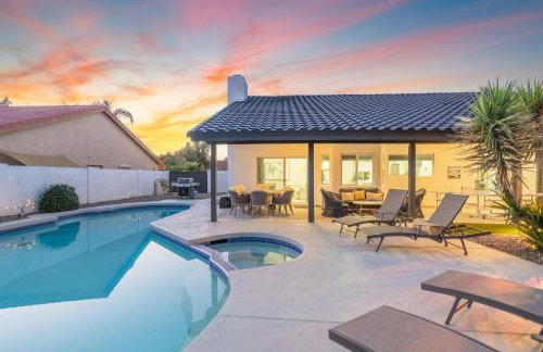 Modern Escape with Pool Ping Pong & Putting Green - Foto 43