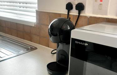 City Centre House - Pet Friendly - Free Parking - 2 Bedroom - Large Garden - Foto 25