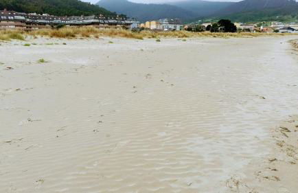Piso luminoso y acogedor en primera línea de playa Covas Viveiro - Foto 14