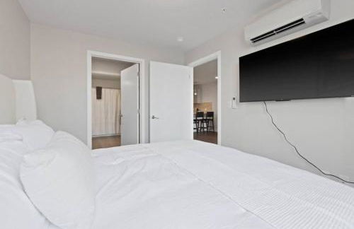 King Bed J and K on Main Luxury Apartment 403 - Foto 12