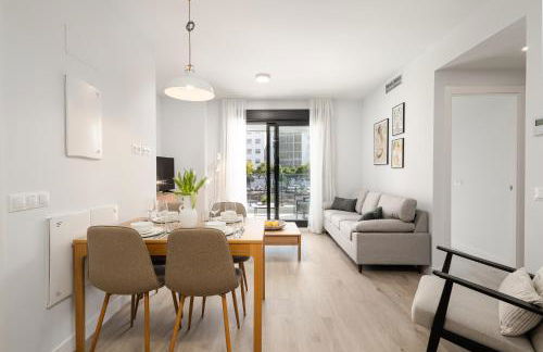 New cozy 2-bedroom apartment in Estepona center - Photo 1