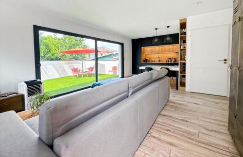 Modern 2 bedroom house, sleeps up to 6 - Photo 13