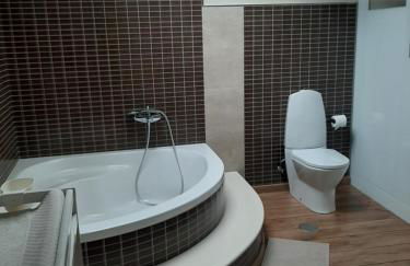 Gran piso en Negreira - Foto 4