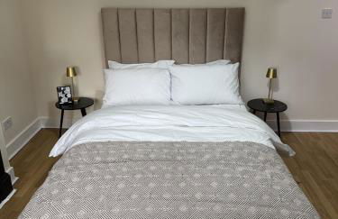 Ealing ,South Ealing, ,Richmond park ,Heathrow airport,Gunnesbury park,London - Foto 9