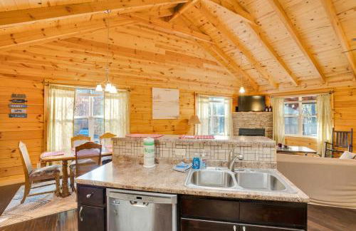 Eagles Nest Cabin with TN River Views - Foto 10