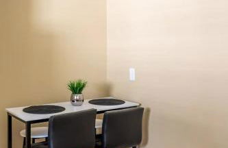 Modern 3-bedroom, big fence yard, Pets stay free - Foto 47