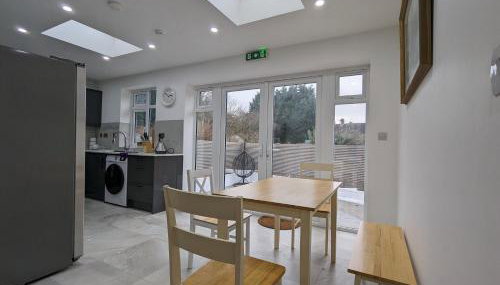 5 Ensuite Bedroom House Near Centre Free Parking - Foto 3
