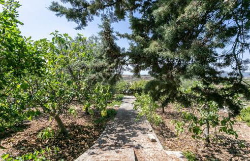 3 Bedroom Cozy Home In Noto - Foto 34