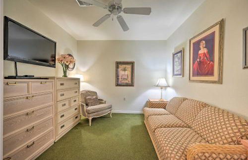 Naples Condo with Golf View and Resort-Style Amenities - Foto 12