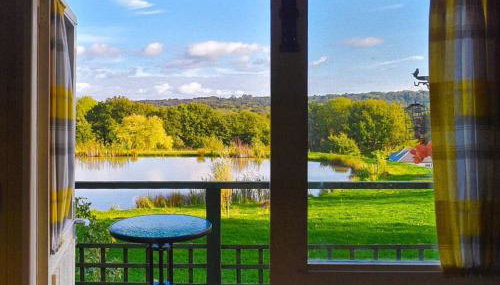 Idyllic Shepherds Hut glorious views to South Downs 'Perch' - Foto 1
