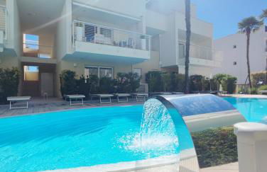 Wave Resort - Photo 5