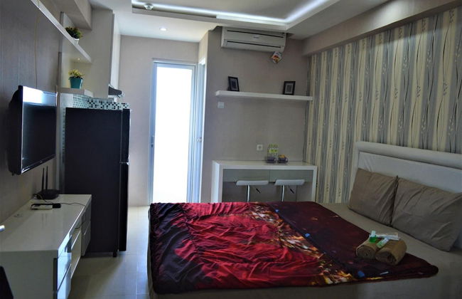 Roomku at Bassura City Apartment - Foto 15