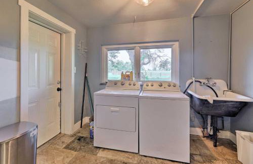 Peaceful Lebanon FarmhouseandRanch with Pool! - Foto 24