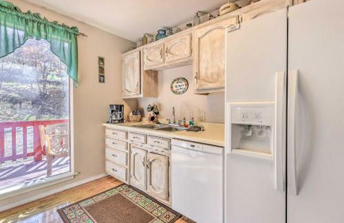 Dog-Friendly Alto Escape with Hot Tub and Foosball! - Foto 6