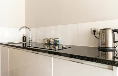 Urban Chic - One Bedroom Apartment - Luxury Warsaw Stays&Wronia118 - Foto 2