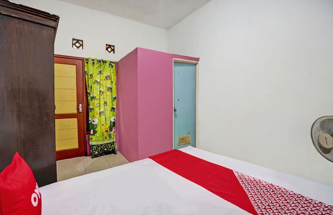 OYO Life 92840 Wisma Morricco - Foto 12