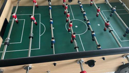 Maison moderne au calme avec billard, jacuzzi, bain à remous, piscine, Babyfoot - Foto 5, Game Room