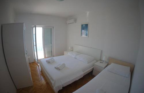 Apartments and Rooms Špiro - Photo 14