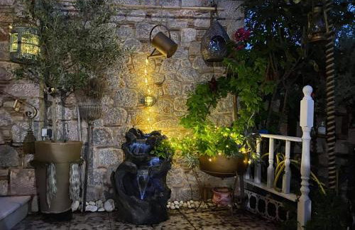 Royal's Studios - Photo 9