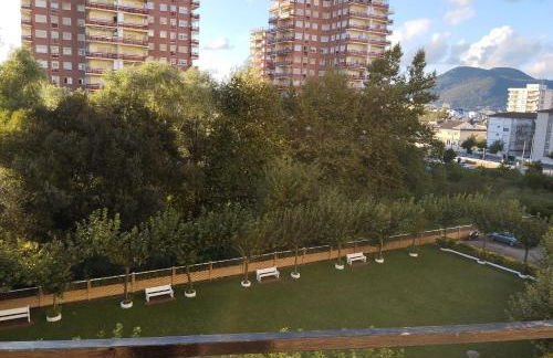 Coqueto apartamento con parking - Foto 3