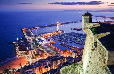 The Alicante Old Town artist workshop, Impressive rooftop, terrace with amazing city views and sea views, BBQ, Air conditioner, Wifi - Foto 58