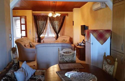 Mama Sofias House Cozy 2 Bedroom Apartment - Foto 10